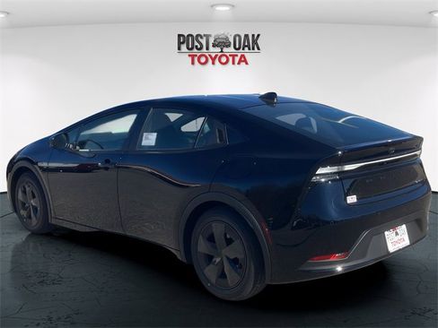 New 2026 Toyota Prius Plug-In Hybrid image 5