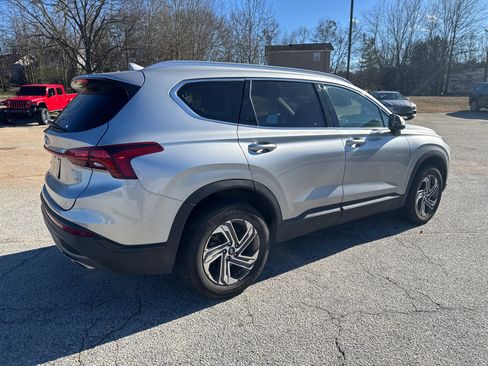 Used 2023 Hyundai Santa Fe SEL image 5