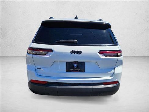 Used 2021 Jeep Grand Cherokee L Laredo RWD image 7