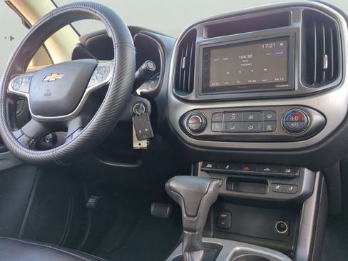 Used 2018 Chevrolet Colorado LT w/ Luxury Package, Chrome image 9