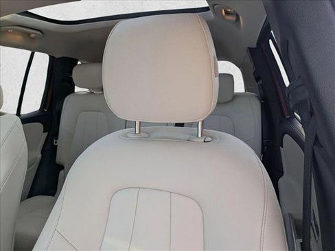 Certified 2022 Mercedes-Benz GLB 250 4MATIC image 14