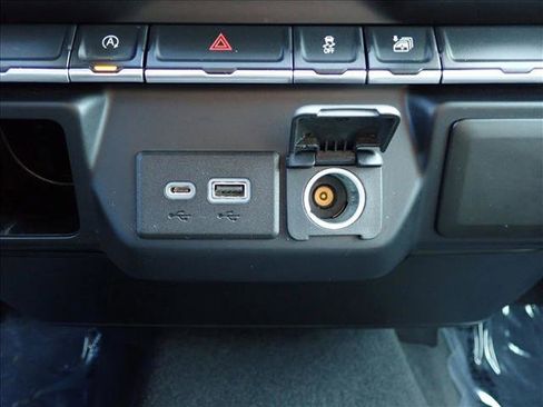 Used 2020 Chevrolet Silverado 1500 LT w/ Trailering Package AWD/4WD image 18