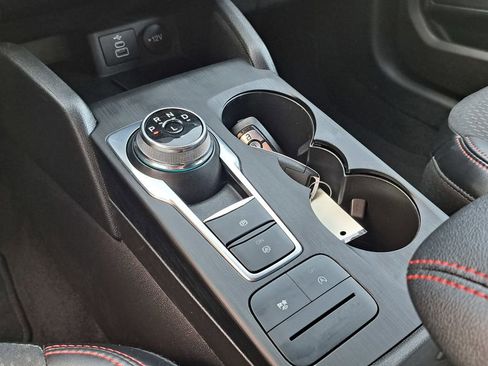 Used 2025 Ford Escape ST-Line image 11