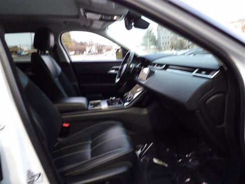 Used 2020 Land Rover Range Rover Velar R-Dynamic S image 19