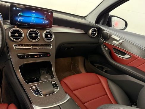 Used 2023 Mercedes-Benz GLC 300 4MATIC Coupe image 21