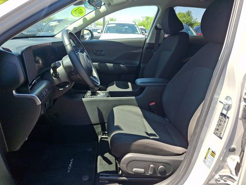 Certified 2024 Hyundai Kona SEL AWD/4WD image 14