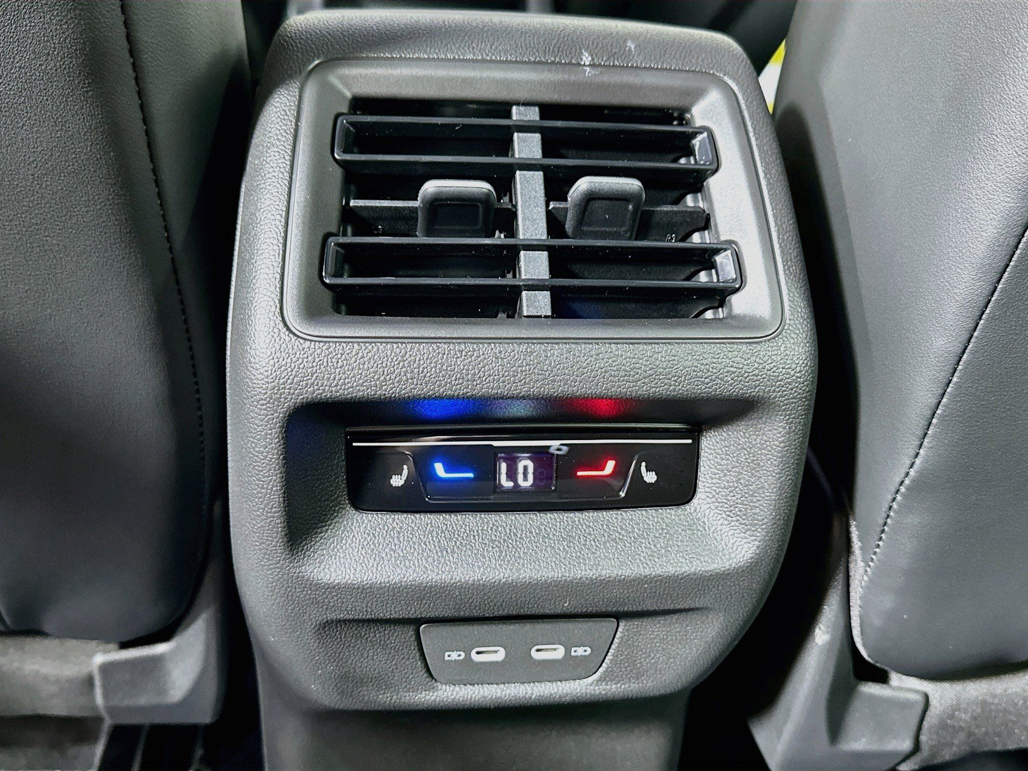 New 2026 Volkswagen Tiguan SEL R-Line AWD/4WD image 26
