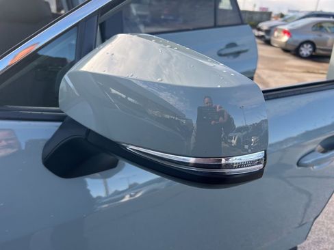 Used 2022 Toyota RAV4 XLE image 32