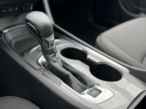 Used 2023 Chevrolet Malibu LT image 14