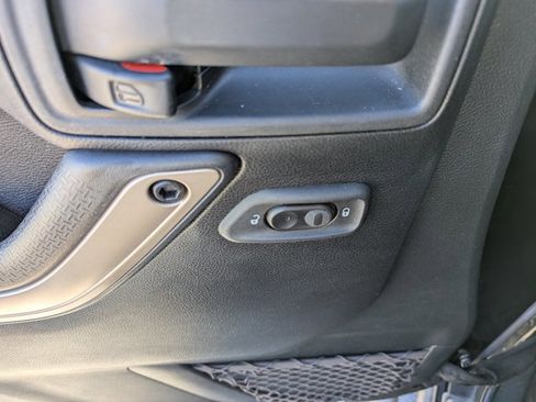 Used 2017 Jeep Wrangler 75th Anniversary image 10