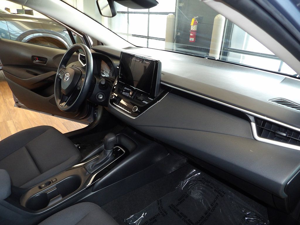 Used 2023 Toyota Corolla LE FWD image 13