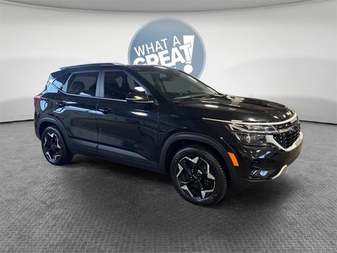 Certified 2024 Kia Seltos EX image 1