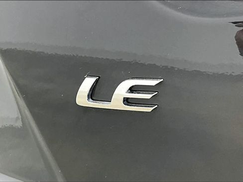 Used 2025 Toyota Corolla LE image 10