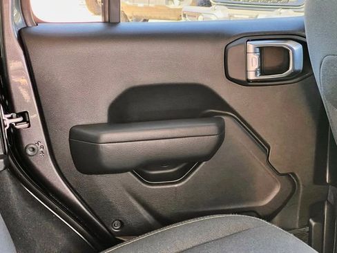 Used 2025 Jeep Wrangler Unlimited Sport S 4xe AWD/4WD image 44