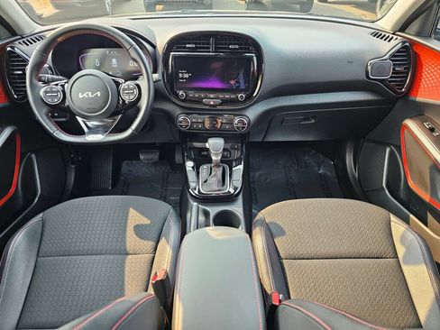 Certified 2024 Kia Soul GT-Line FWD image 9