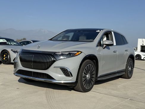 New 2025 Mercedes-Benz Maybach EQS 680 4MATIC image 6