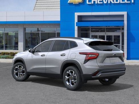 New 2026 Chevrolet Trax LT w/ LT Convenience Package image 3