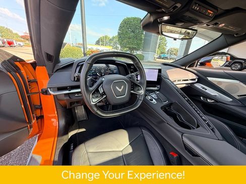 Used 2024 Chevrolet Corvette Stingray Preferred Conv w/ Z51 Performance Package RWD image 9