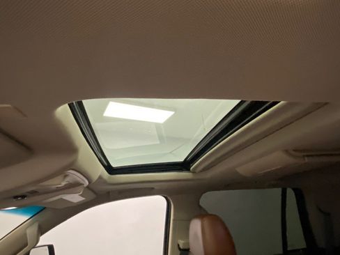 Used 2019 Cadillac Escalade Luxury image 21