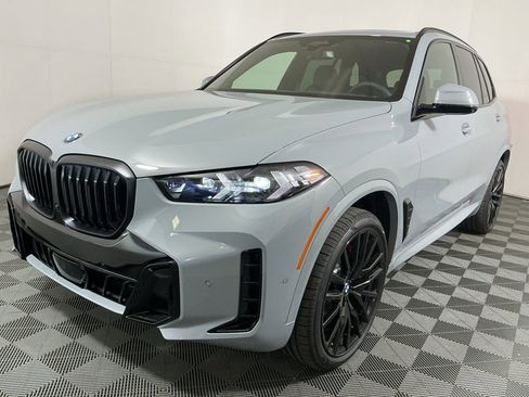 New 2026 BMW X5 sDrive40i w/ M Sport Package image 2