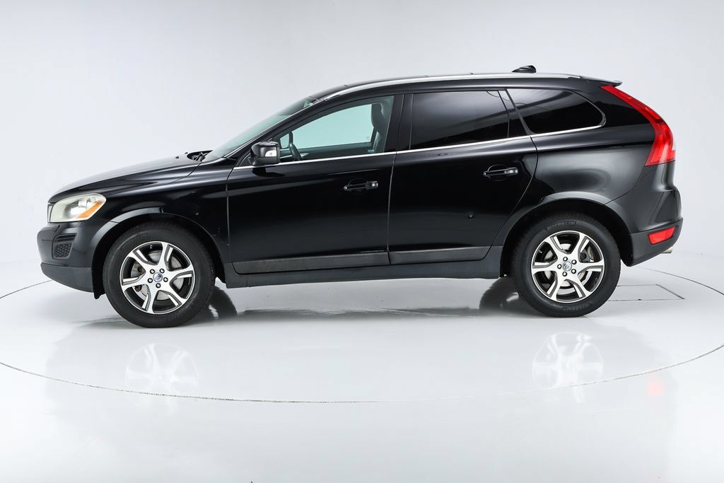Used 2013 Volvo XC60 T6 AWD/4WD image 2