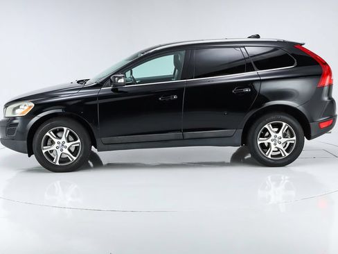 Used 2013 Volvo XC60 T6 AWD/4WD image 2