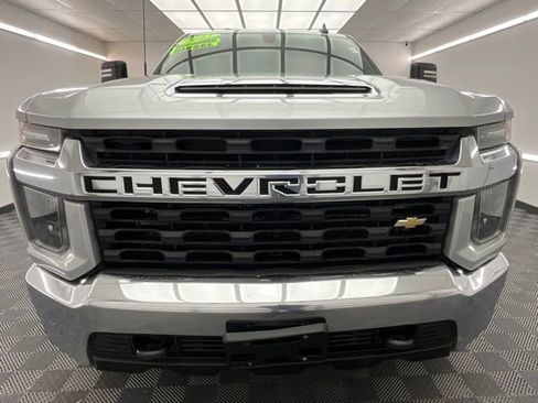 Used 2022 Chevrolet Silverado 3500 LT AWD/4WD image 2