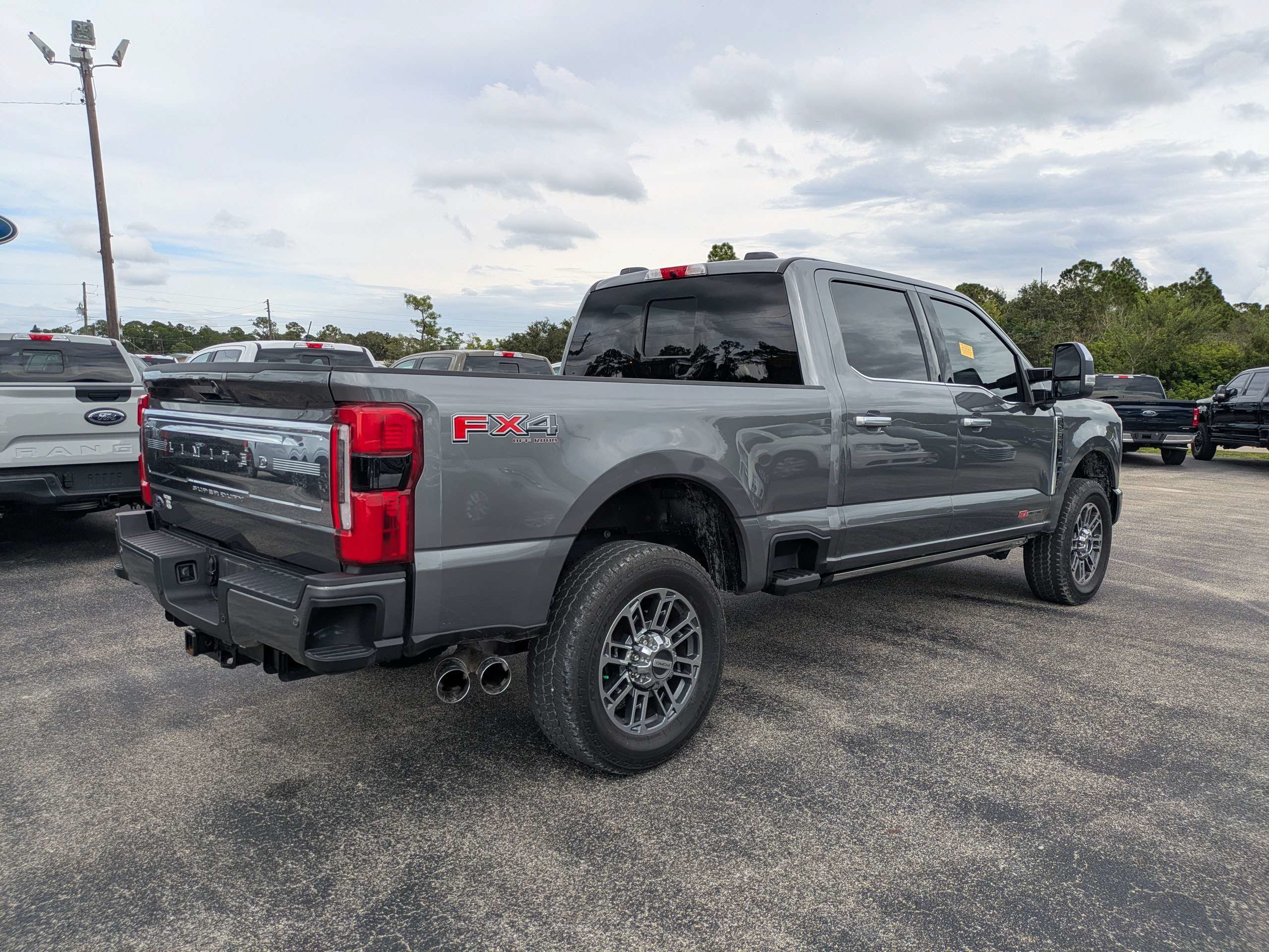 Certified 2024 Ford F250 Limited w/ FX4 Off-Road Package AWD/4WD image 4