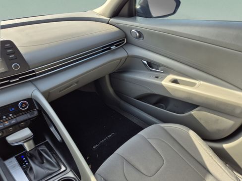 Certified 2023 Hyundai Elantra SEL FWD image 13