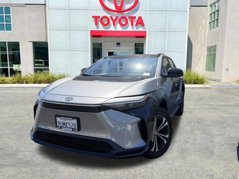 Used 2025 Toyota bZ4X FWD w/ Weather Package image 4
