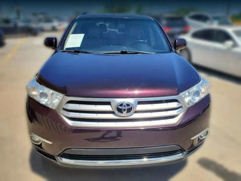 Used 2011 Toyota Highlander Limited w/ Tow Pkg FWD image 17