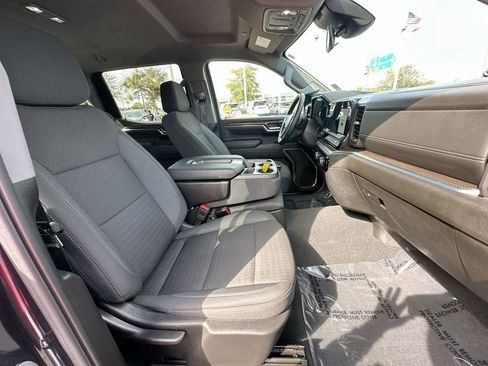 Used 2024 Chevrolet Silverado 1500 LT image 27