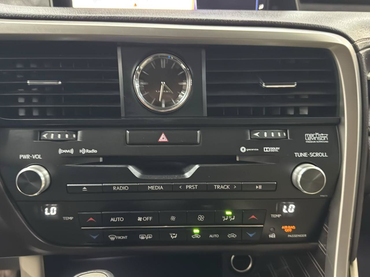 Used 2016 Lexus RX 350 FWD w/ Luxury Package image 16