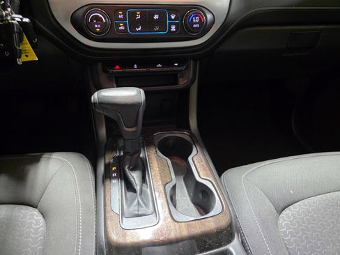 Used 2017 GMC Canyon SLE w/ SLE Convenience Package RWD image 19