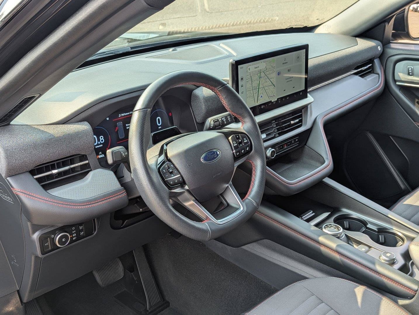 Used 2025 Ford Explorer ST-Line AWD/4WD image 12
