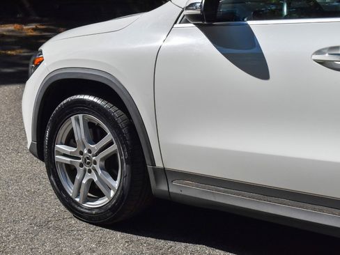 Used 2021 Mercedes-Benz GLA 250 4MATIC image 34