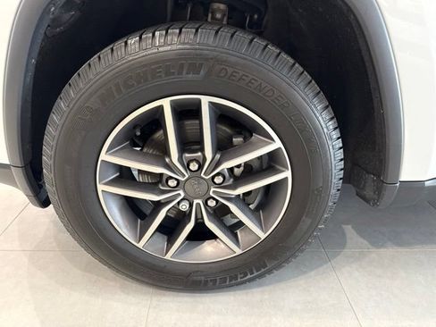 Used 2020 Jeep Grand Cherokee Limited AWD/4WD image 13