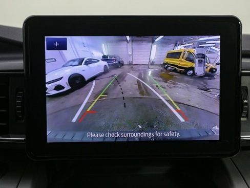 Used 2023 Ford Explorer XLT w/ Equipment Group 202A image 25