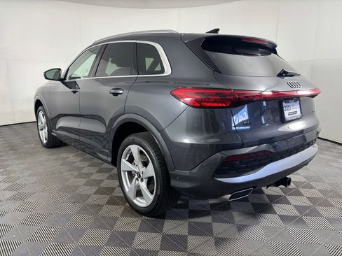 Used 2025 Audi Q5 Premium Plus w/ Premium Plus AWD/4WD image 5