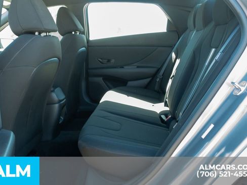 Certified 2025 Hyundai Elantra Sport image 18