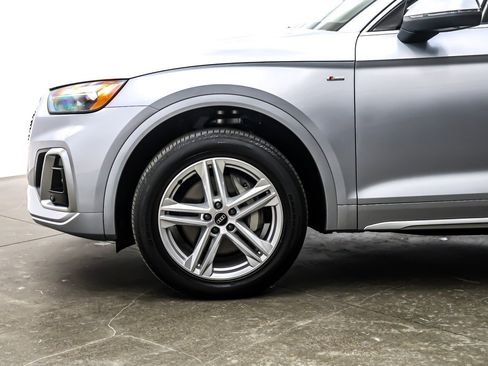 Used 2023 Audi Q5 e Premium Plus w/ Premium Plus Package image 10