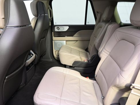 Certified 2022 Lincoln Navigator Reserve image 21
