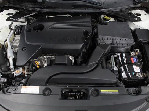 Used 2018 Nissan Altima 2.5 SL w/ 2.5 SL Technology Package image 21