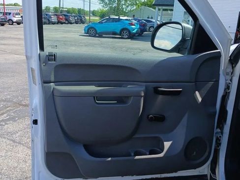 Used 2013 Chevrolet Silverado 1500 W/T w/ Skid Plate Package AWD/4WD image 23
