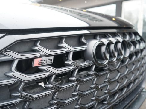 Used 2022 Audi S8 w/ S8 Comfort Plus Package image 80