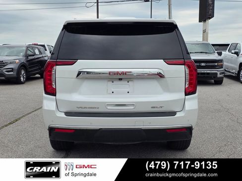 Used 2023 GMC Yukon SLT w/ SLT Premium Package AWD/4WD image 6