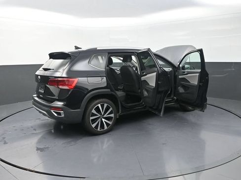 Used 2024 Volkswagen Taos SE FWD image 44