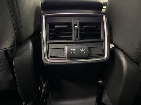 Used 2023 Subaru Forester Premium AWD/4WD image 18