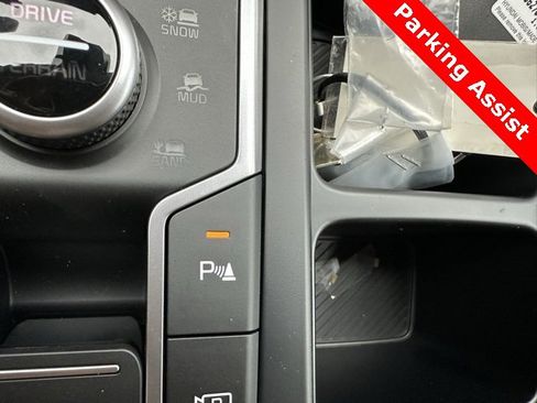 New 2026 Kia Sorento S w/ S Panoramic Sunroof Package image 34