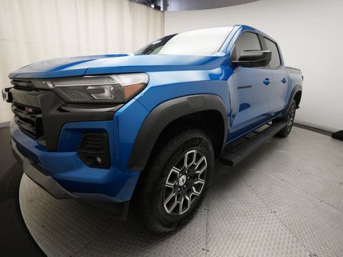 Used 2024 Chevrolet Colorado Z71 w/ Z71 Convenience Package 2 AWD/4WD image 12